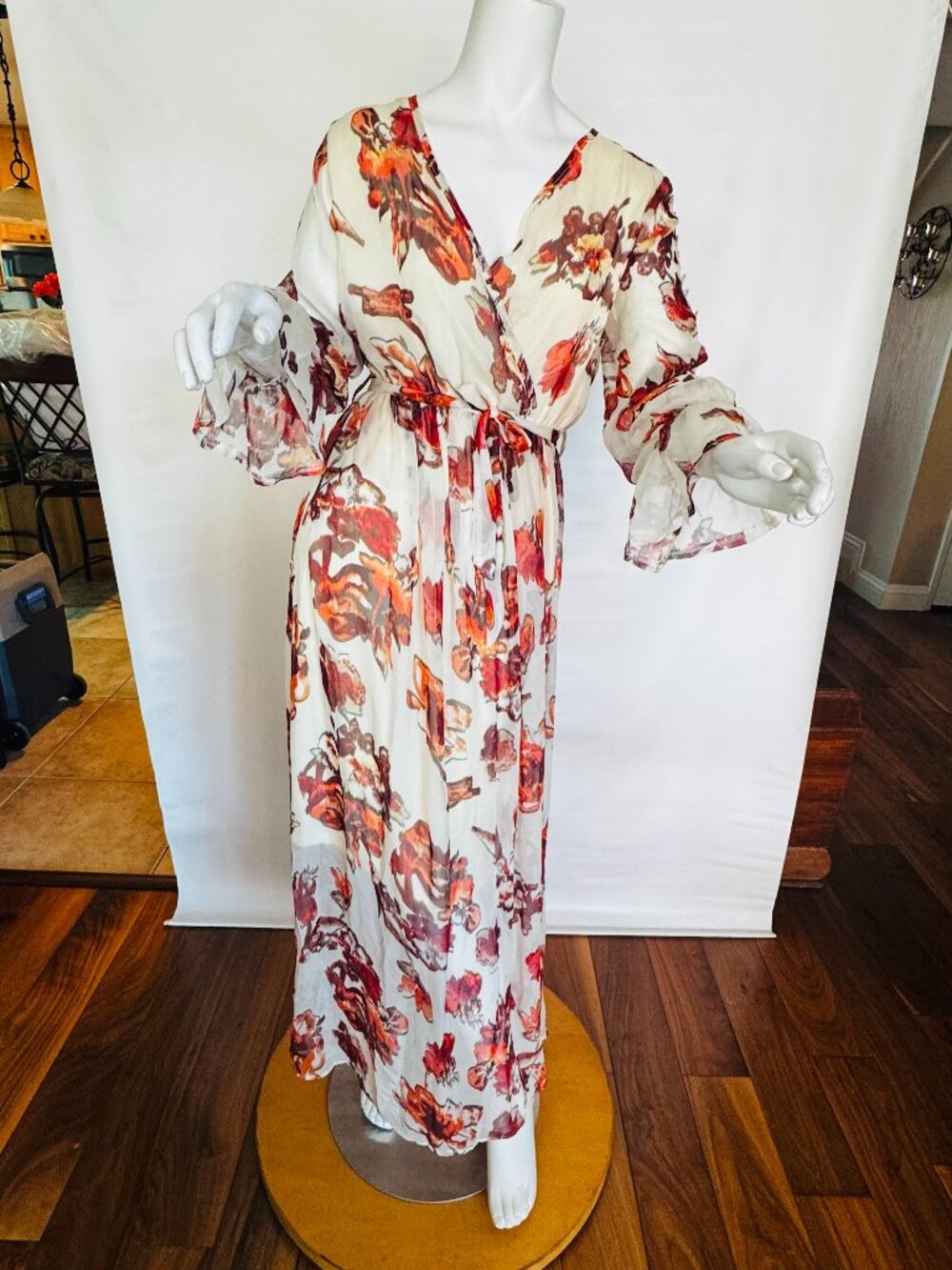 I.Madeline S Maxi Dress Chiffon Beige Coral Floral Ruffle Flowy Sleeve V-Neck